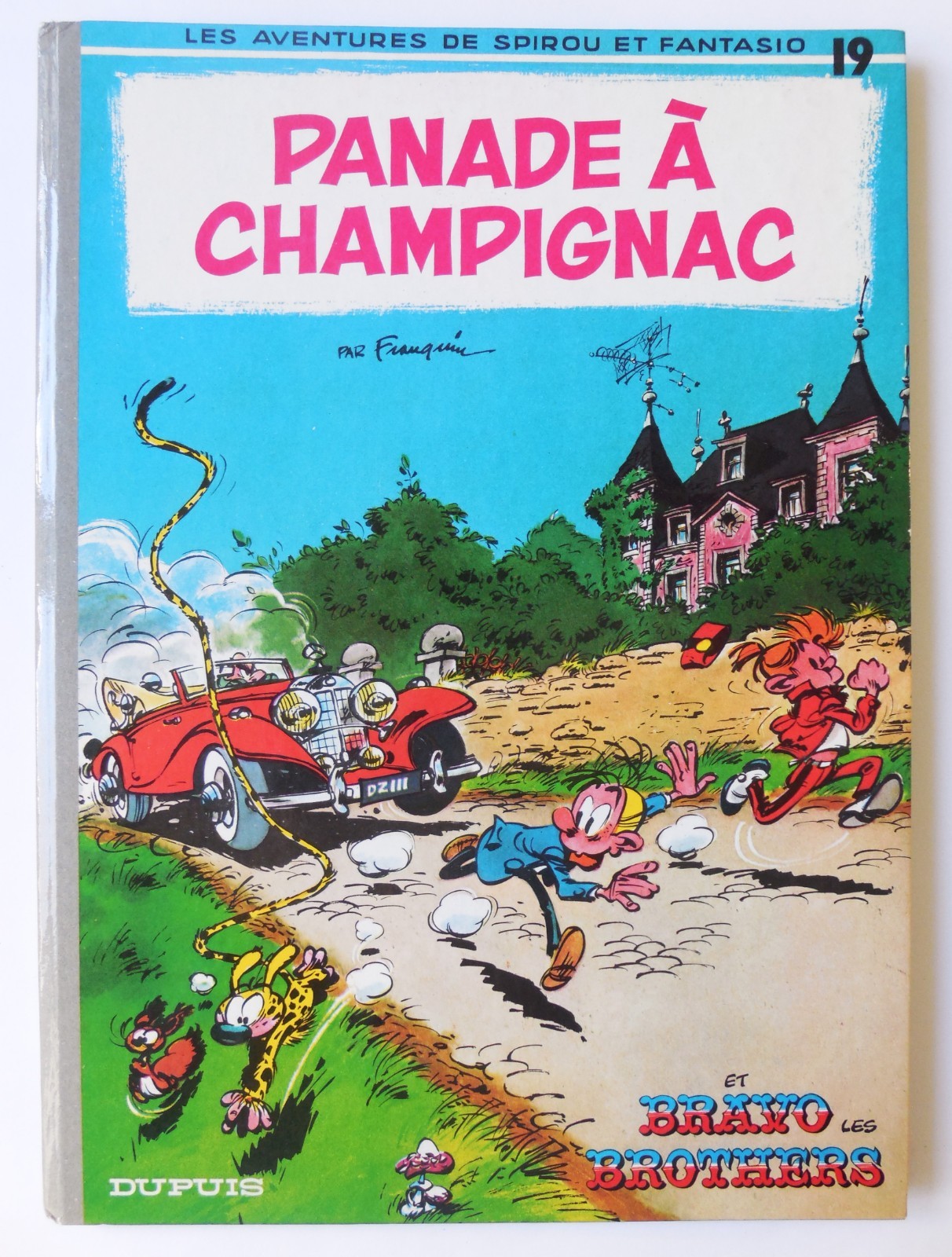 SPIROU ET FANTASIO T. 19 « Parade à Champignac » + signature, EO/Comme Neuf