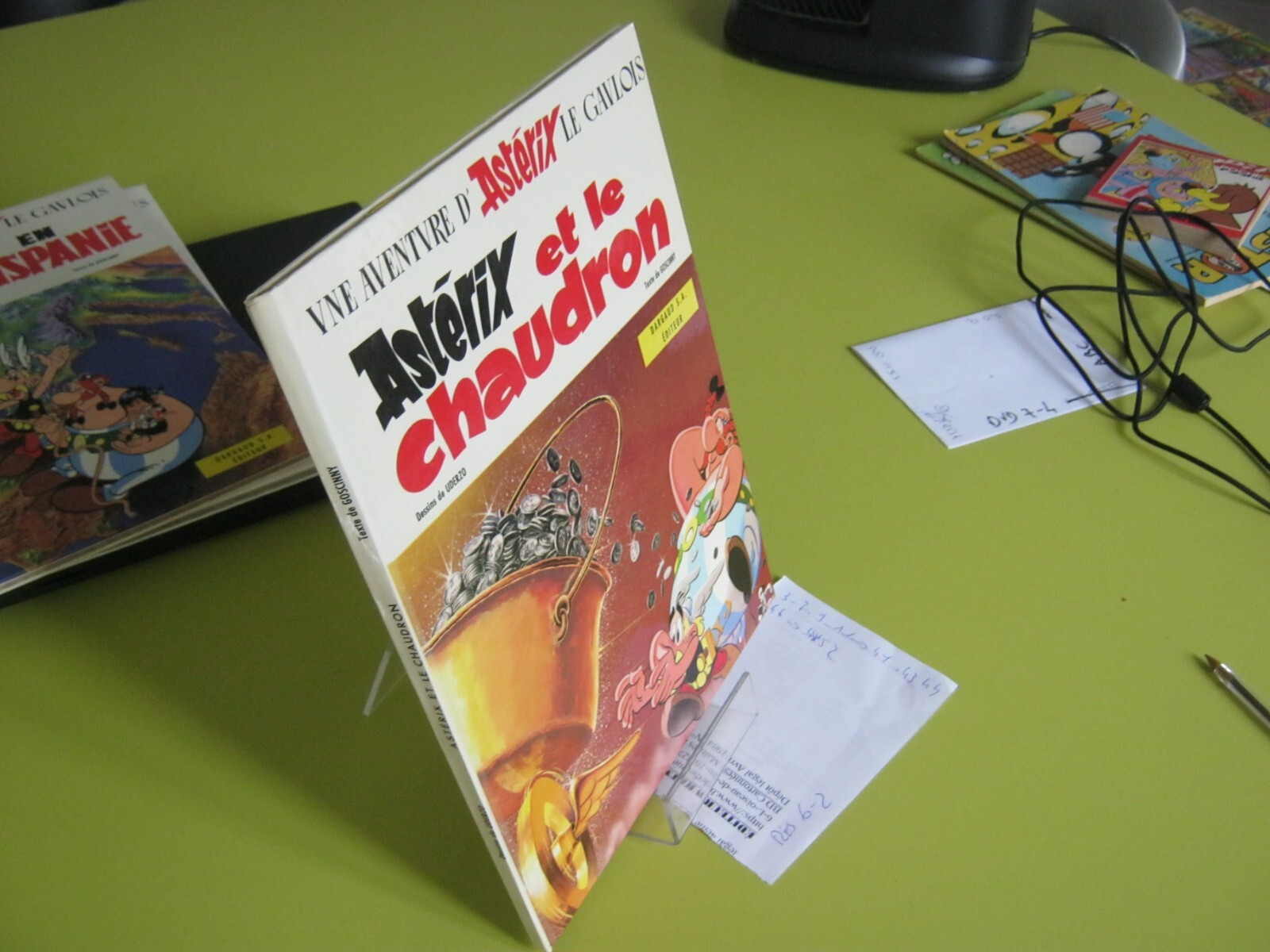 EO ASTERIX ET LE CHAUDRON QUASI NEUF