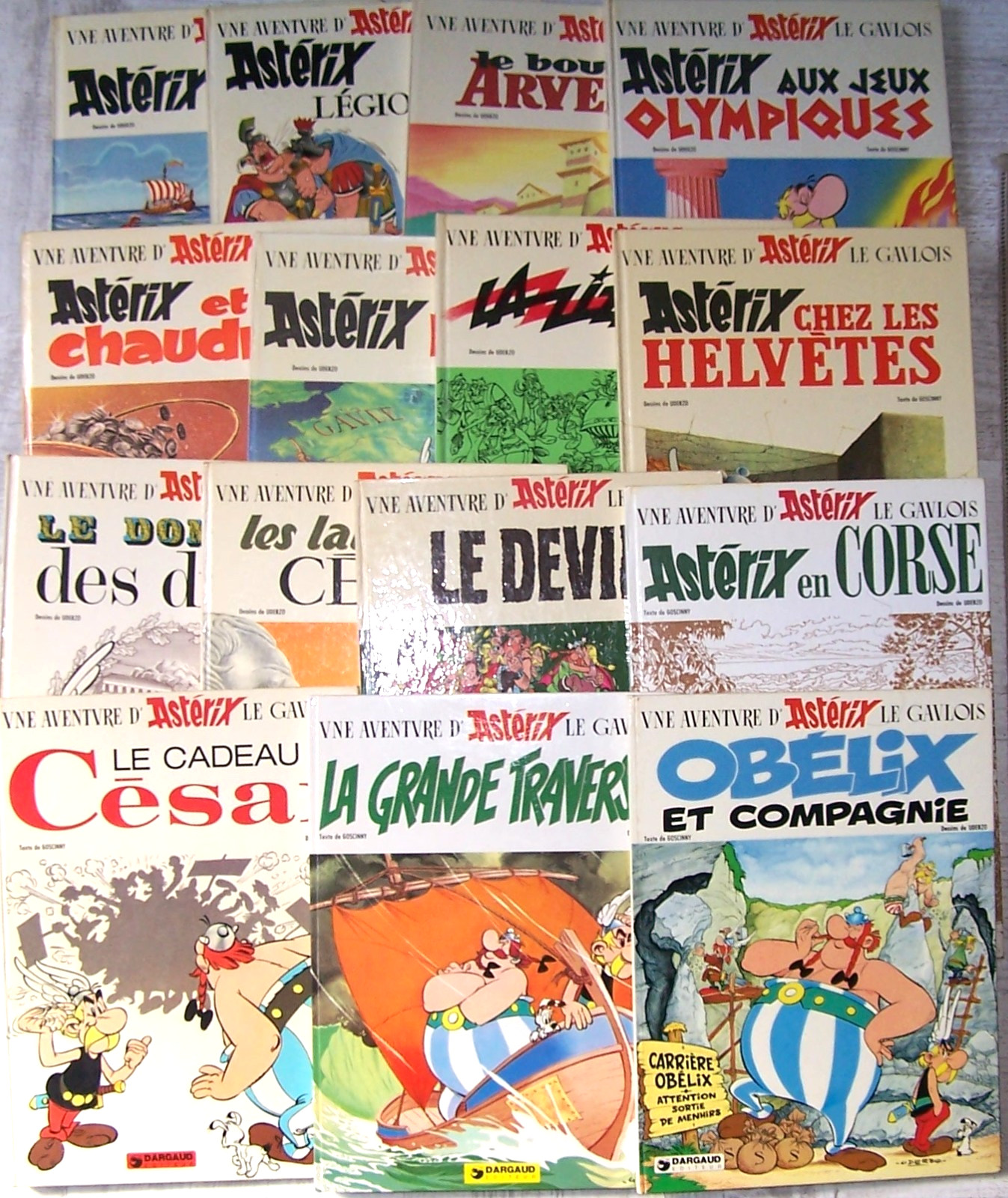 Superbe lot  ASTERIX de 1967 à 1976 soit 15 albums dont 14 en EO  TBE