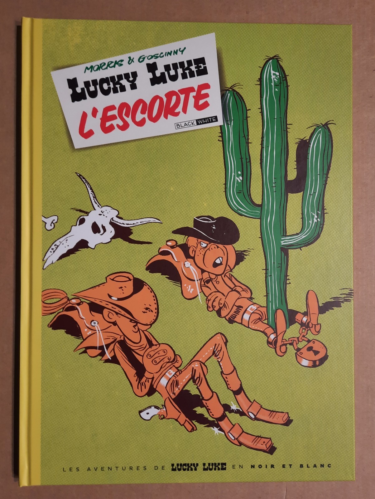 LUCKY LUKE L'Escorte BLACK & WHITE TIRAGE LUXE TL 1200 ex EO ETAT NEUF timbré