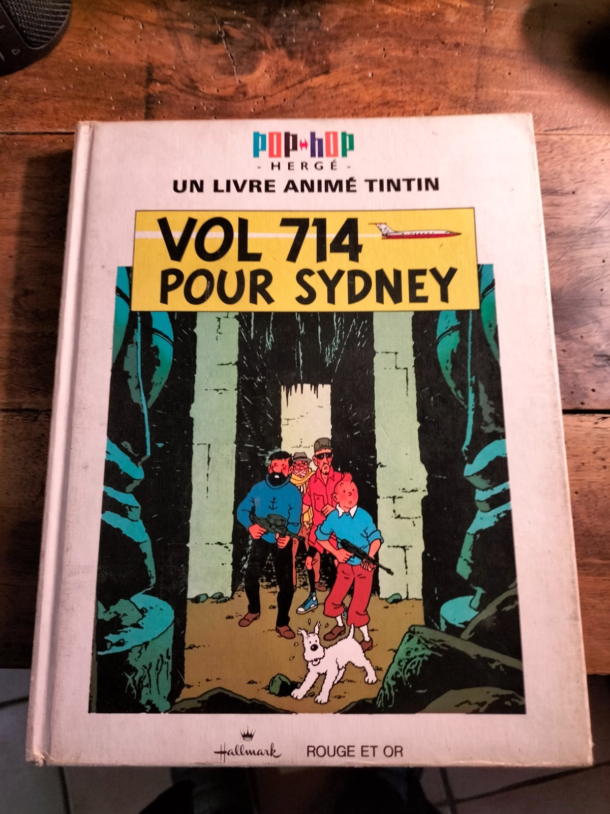 EO 1971 TINTIN POP HOP LIVRE ANIME VOL 714 POUR SIDNEY HALLMARK  (BD232)